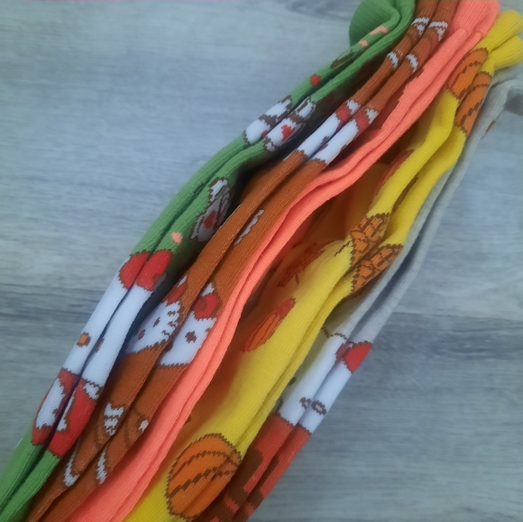 Bundle of Hello Kitty Autumn Socks - Picture 8 of 9